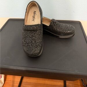 Alegria Women’s Black Patterned Leather Loafers - Size 7